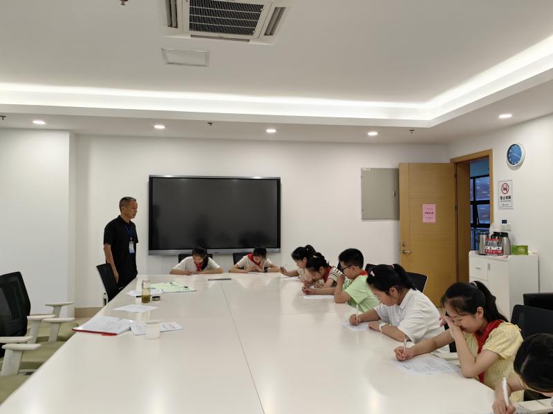 学生问卷.jpg 学生问卷.jpg