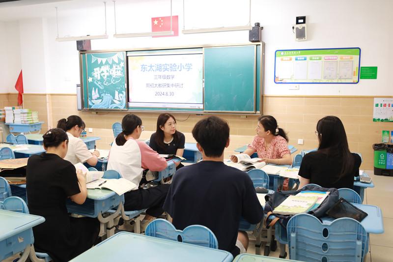 2L9A8892_副本.jpg 2L9A8892_副本.jpg